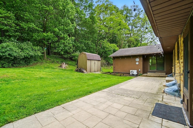 1244 N Broad St, Lancaster, OH 43130 - view of green lawn featuring a patio