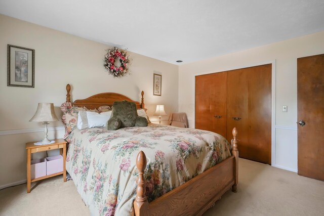 1235 Canteberry Ln, Mansfield, OH 44906 - bedroom with carpet floors, a closet, and baseboards
