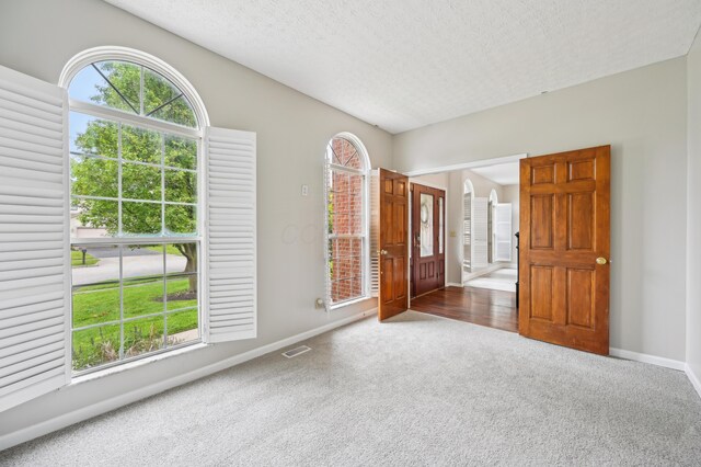 5650 Meadow Grove Dr, Grove City, OH 43123 - photo 9