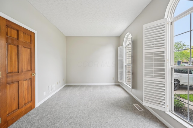 5650 Meadow Grove Dr, Grove City, OH 43123 - photo 10
