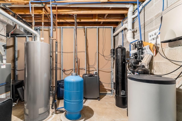 1861 Ginder Rd NW, Lancaster, OH 43130 - utility room with water heater