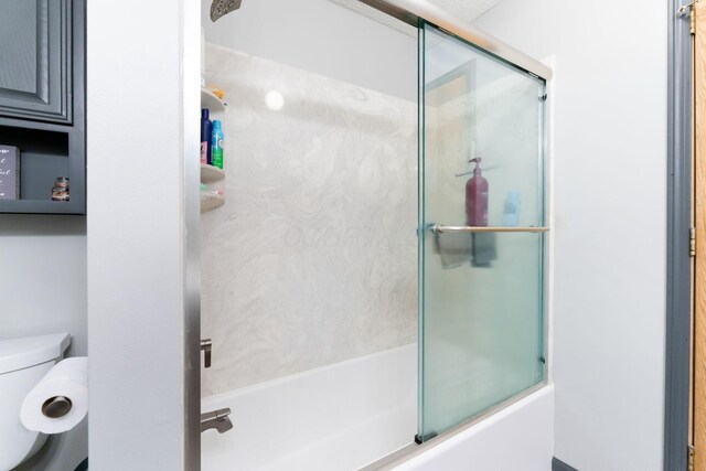 5081 Carters Corner Rd, Sunbury, OH 43074 - full bathroom with bath / shower combo with glass door and toilet