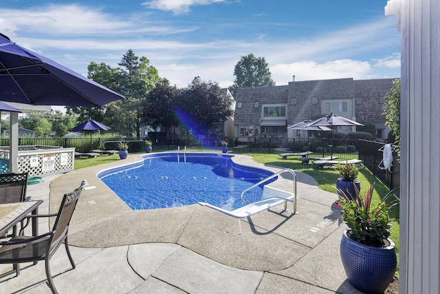 4945 Walnut Rd Unit 6, Buckeye Lake, OH 43008 - view of pool with a patio area and a fenced backyard