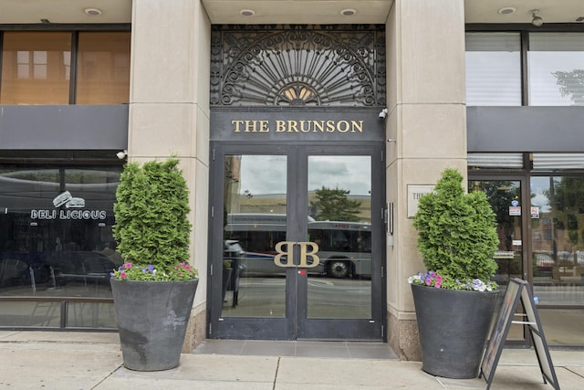 145 N High St Unit 300, Columbus, OH 43215 - view of exterior entry featuring french doors