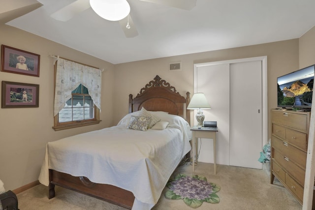 1470 Berkshire Rd, Columbus, OH 43221 - bedroom with light colored carpet and ceiling fan