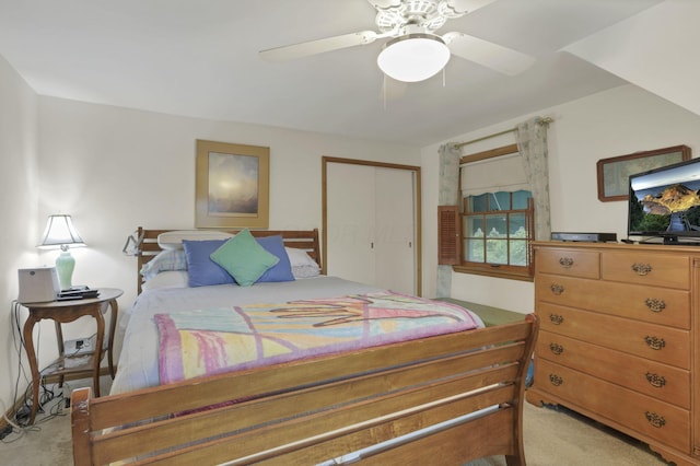1470 Berkshire Rd, Columbus, OH 43221 - carpeted bedroom featuring a ceiling fan and a closet