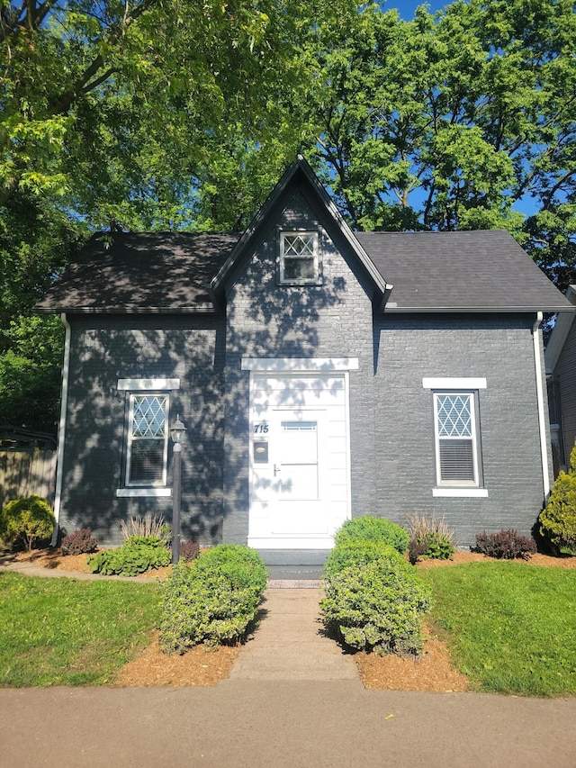 715 N Broad St, Lancaster, OH 43130 - view of front of property with brick siding