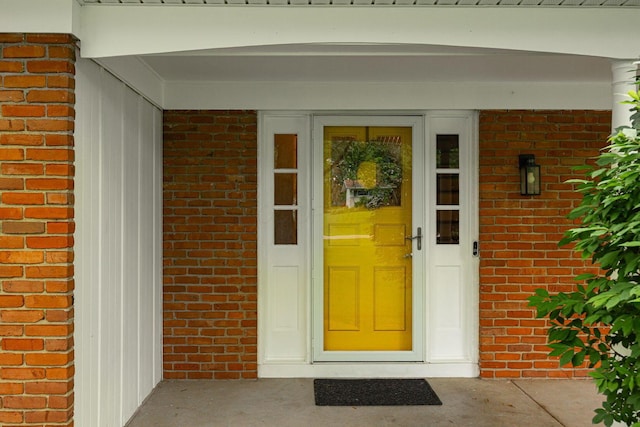 13789 Cobblestone Ln, Pickerington, OH 43147 - doorway to property with brick siding