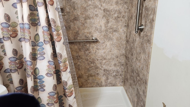 14780 Bellepoint Rd, Ostrander, OH 43061 - bathroom featuring curtained shower