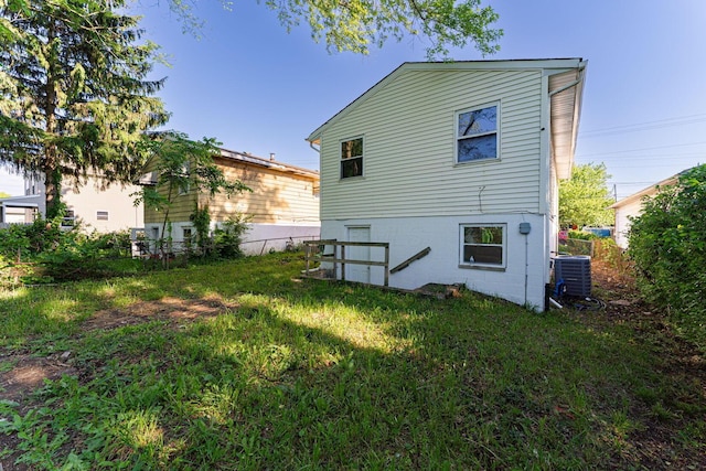 1747 E 25th Ave, Columbus, OH 43219 - rear view of property with central AC