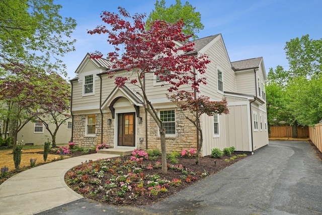 1884 W Lane Ave, Columbus, OH 43221 - view of front of property featuring stone siding