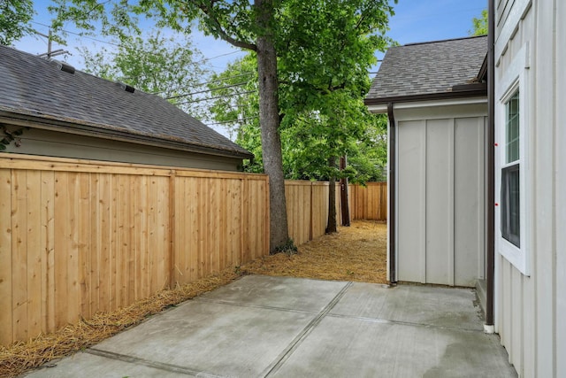 1884 W Lane Ave, Columbus, OH 43221 - view of patio / terrace