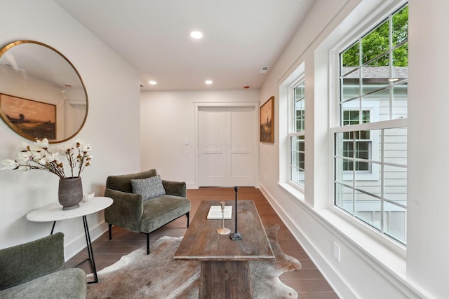 1884 W Lane Ave, Columbus, OH 43221 - living area with recessed lighting and baseboards