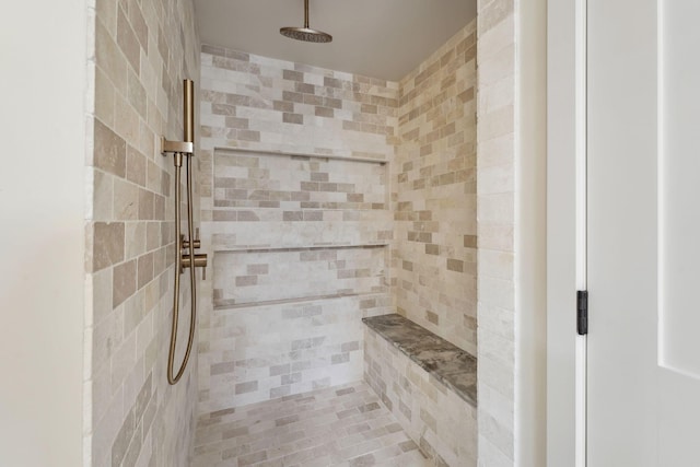 1884 W Lane Ave, Columbus, OH 43221 - bathroom with a tile shower