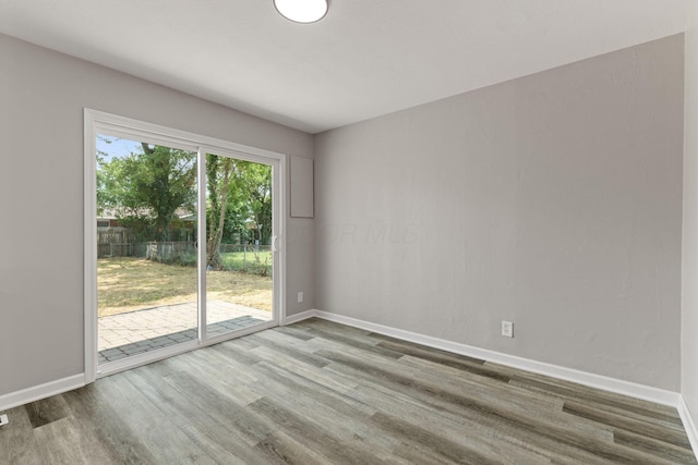 4778 Hafey Ave, Columbus, OH 43228 - unfurnished room featuring wood finished floors and baseboards