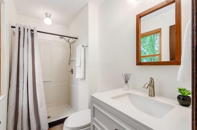 1672 Flat Rock Ct, Columbus, OH 43235 - full bath featuring vanity, a shower stall, and toilet