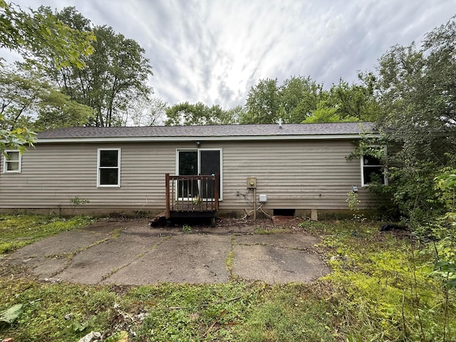 3436 London Lancaster Rd, Groveport, OH 43125 - rear view of house featuring a patio