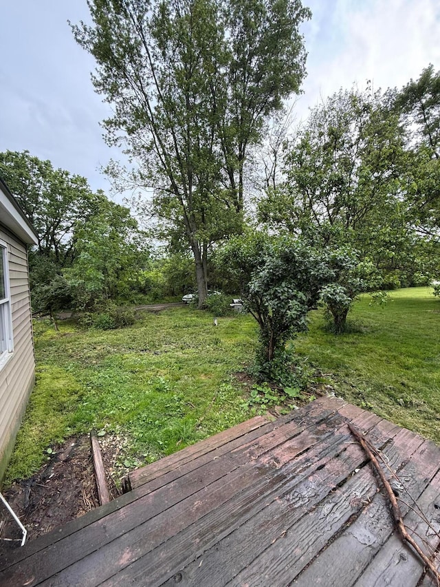 3436 London Lancaster Rd, Groveport, OH 43125 - deck with a lawn