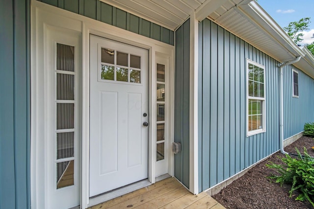 13404 Maple Rd NE, Thornville, OH 43076 - property entrance with board and batten siding