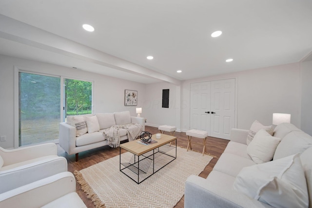 13404 Maple Rd NE, Thornville, OH 43076 - living room with wood finished floors, recessed lighting, and baseboards