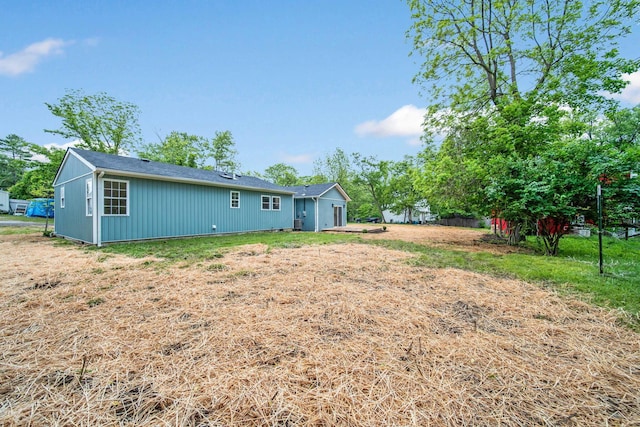 13404 Maple Rd NE, Thornville, OH 43076 - view of yard