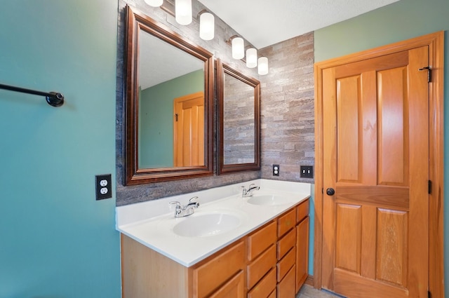 790 Salinger Dr, Lithopolis, OH 43136 - bathroom with double vanity