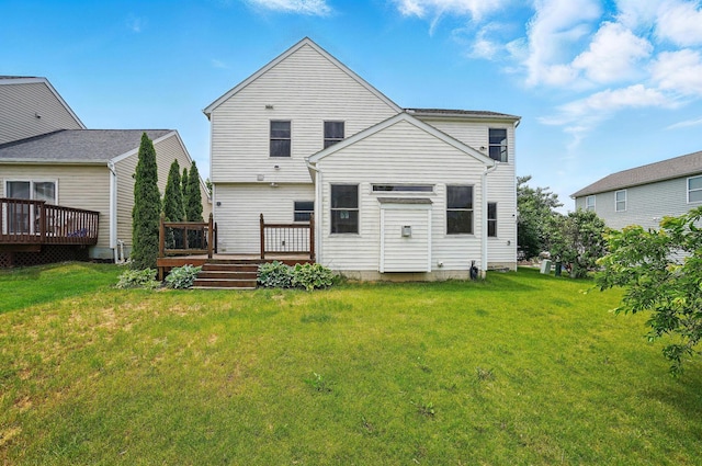 790 Salinger Dr, Lithopolis, OH 43136 - back of house featuring a deck and a yard