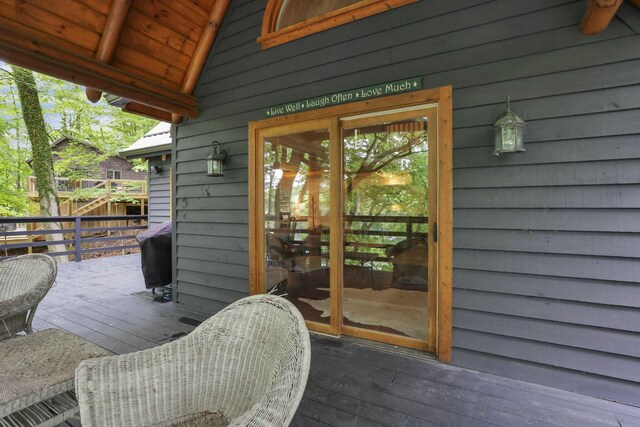 510 Natchez Ln, Sugar Grove, OH 43155 - wooden terrace with area for grilling