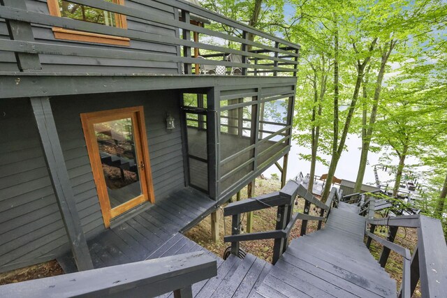 510 Natchez Ln, Sugar Grove, OH 43155 - view of wooden deck