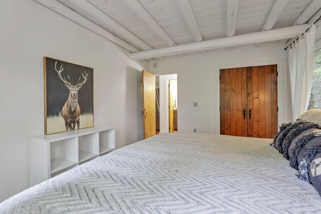 510 Natchez Ln, Sugar Grove, OH 43155 - bedroom with wooden ceiling with exposed beams