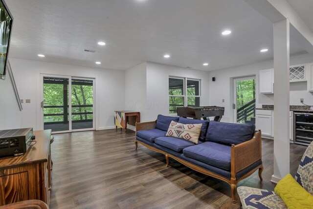 510 Natchez Ln, Sugar Grove, OH 43155 - living room with beverage cooler, dark wood-style flooring, recessed lighting, and baseboards