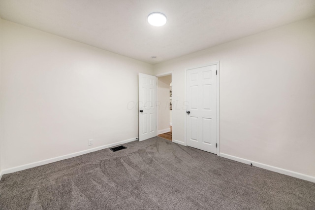3232 Williams Rd, Columbus, OH 43207 - unfurnished room with carpet and baseboards