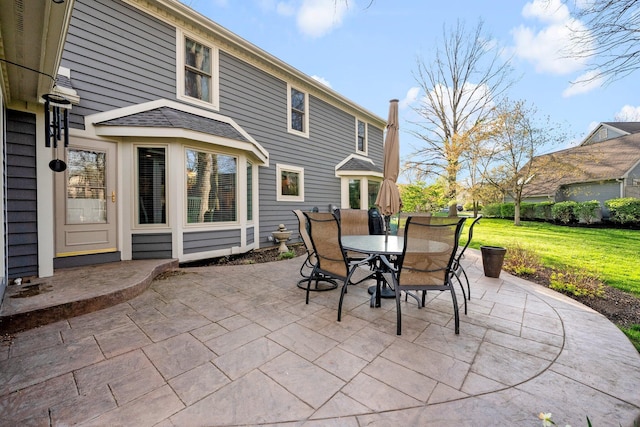 9440 Culross Ct, Dublin, OH 43017 - view of patio with outdoor dining area