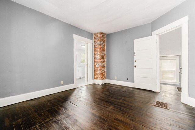 2480 E Ave, Columbus, OH 43202