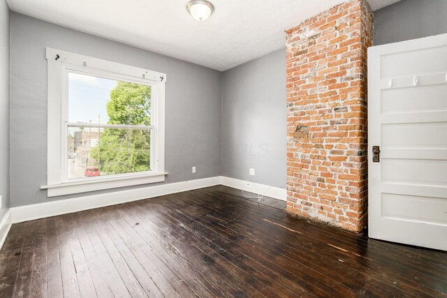 2480 E Ave, Columbus, OH 43202