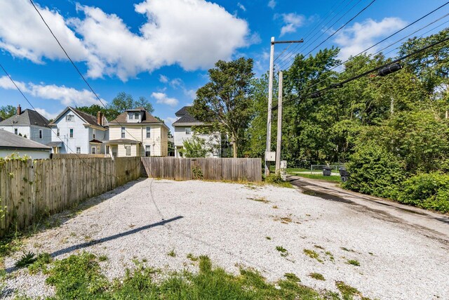 2480 E Ave, Columbus, OH 43202