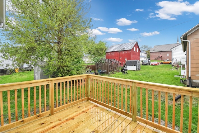 44 W 4th St, Fredericktown, OH 43019 - wooden terrace featuring a lawn