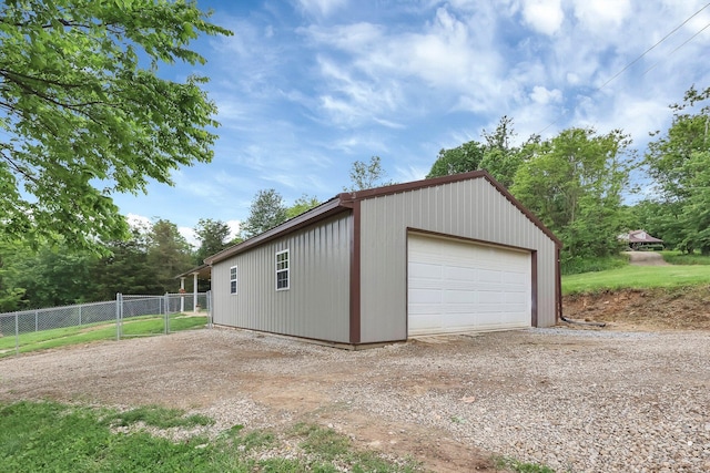 2149 Baptist Hill Rd, Chillicothe, OH 45601 - detached garage featuring driveway