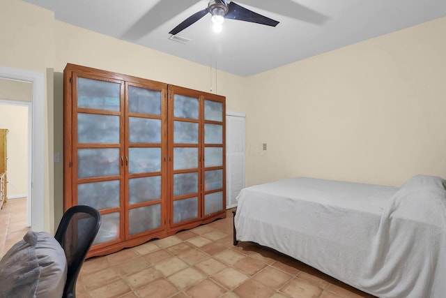 2149 Baptist Hill Rd, Chillicothe, OH 45601 - bedroom featuring a ceiling fan