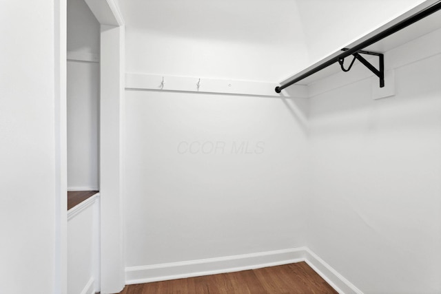 2615 NW Blvd, Upper Arlington, OH 43221 - spacious closet with dark wood-type flooring