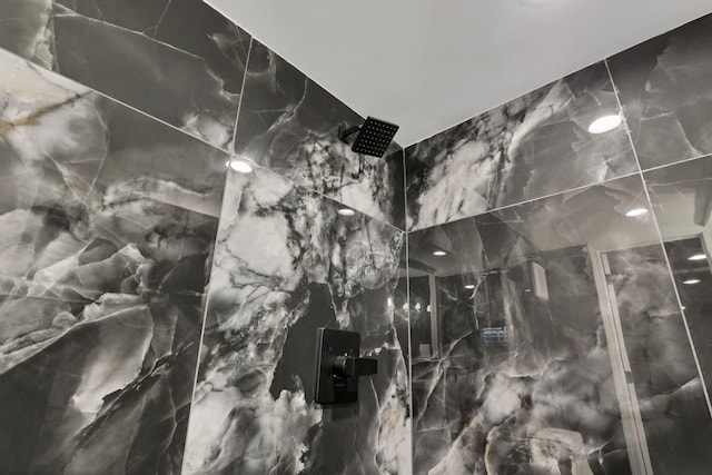 2615 NW Blvd, Upper Arlington, OH 43221 - detailed view of a marble finish shower