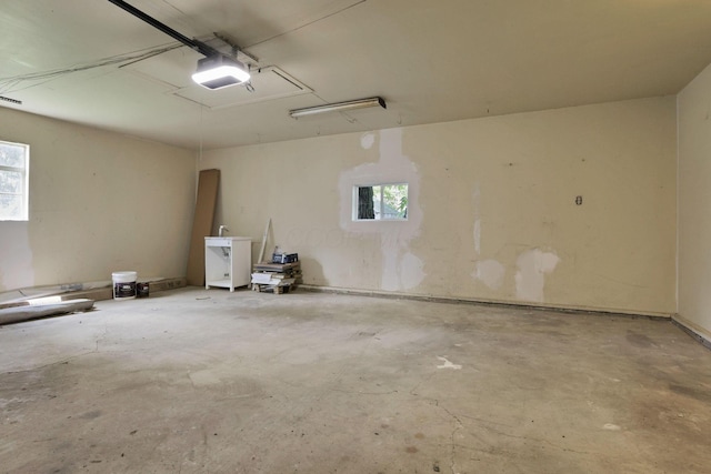 2615 NW Blvd, Upper Arlington, OH 43221 - garage with a garage door opener