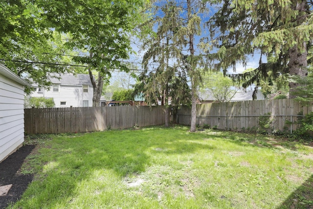 2615 NW Blvd, Upper Arlington, OH 43221 - view of yard