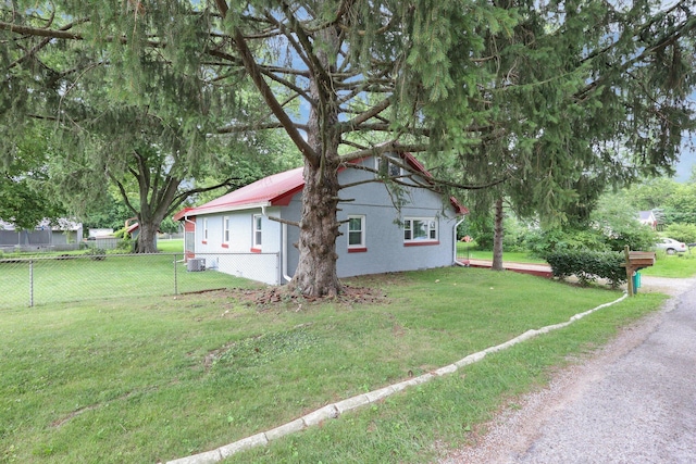 13424 Ivy Rd NE, Thornville, OH 43076 - view of side of home