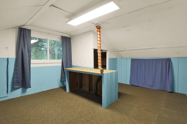 13424 Ivy Rd NE, Thornville, OH 43076 - additional living space with vaulted ceiling and carpet