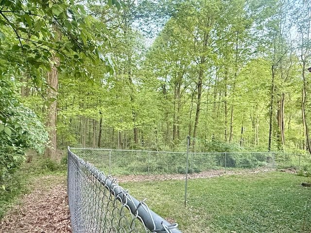 15626 Pleasant View Dr, Mount Vernon, OH 43050 - view of yard with a wooded view