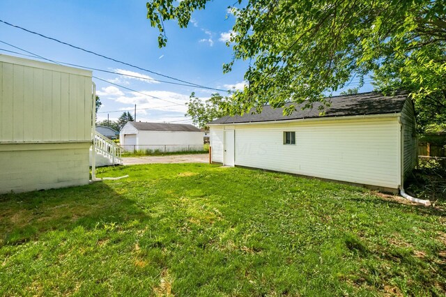 4795 Hafey Ave, Columbus, OH 43228 - view of grassy yard