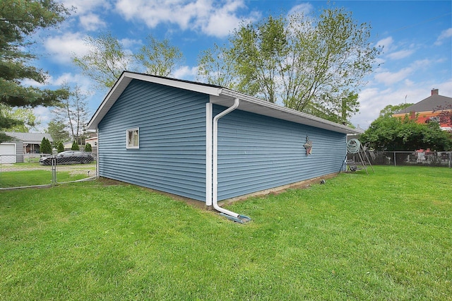 113 E Channel St, Newark, OH 43055 - view of side of home