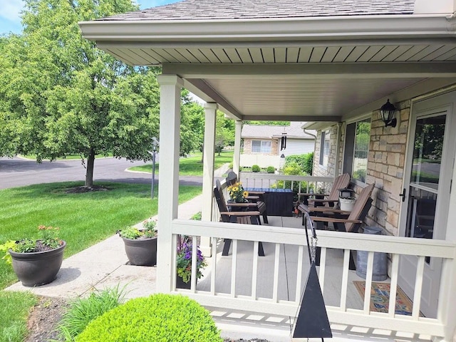 154 Pioneer Cir, Pickerington, OH 43147 - covered porch with a yard