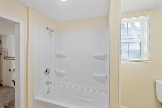 482 E Farming St, Marion, OH 43302 - full bath with bathtub / shower combination and toilet